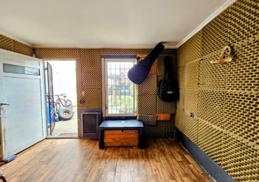 VENTA DUPLEX DE 3 AMBIENTES CON PARQUE EN COLINAS DE PERALTA RAMOS